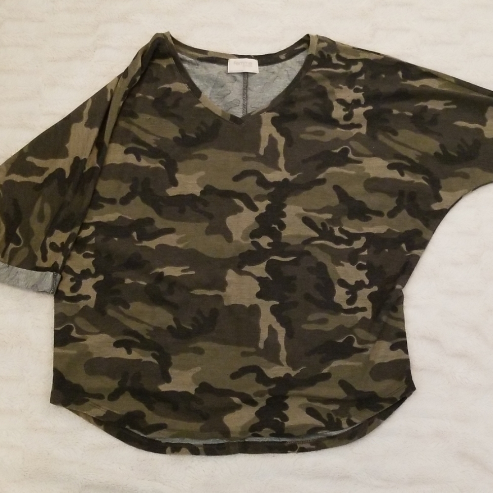 Camo top